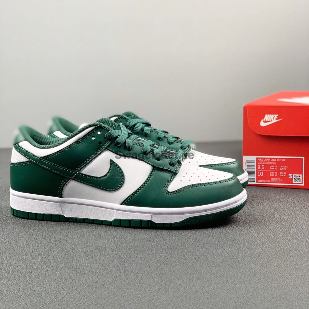 Nike Dunk Low "Michigan State"