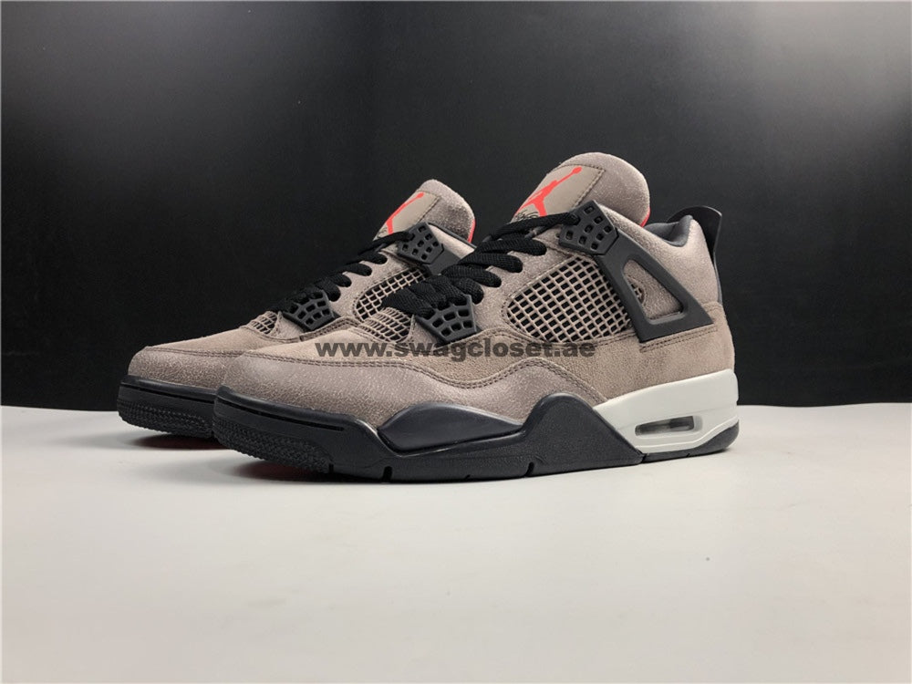 Jordan 4 "Taupe Haze"