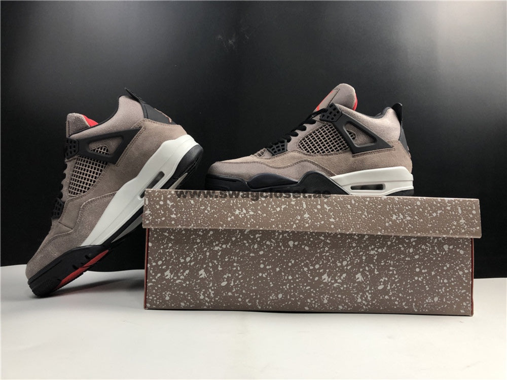 Jordan 4 "Taupe Haze"