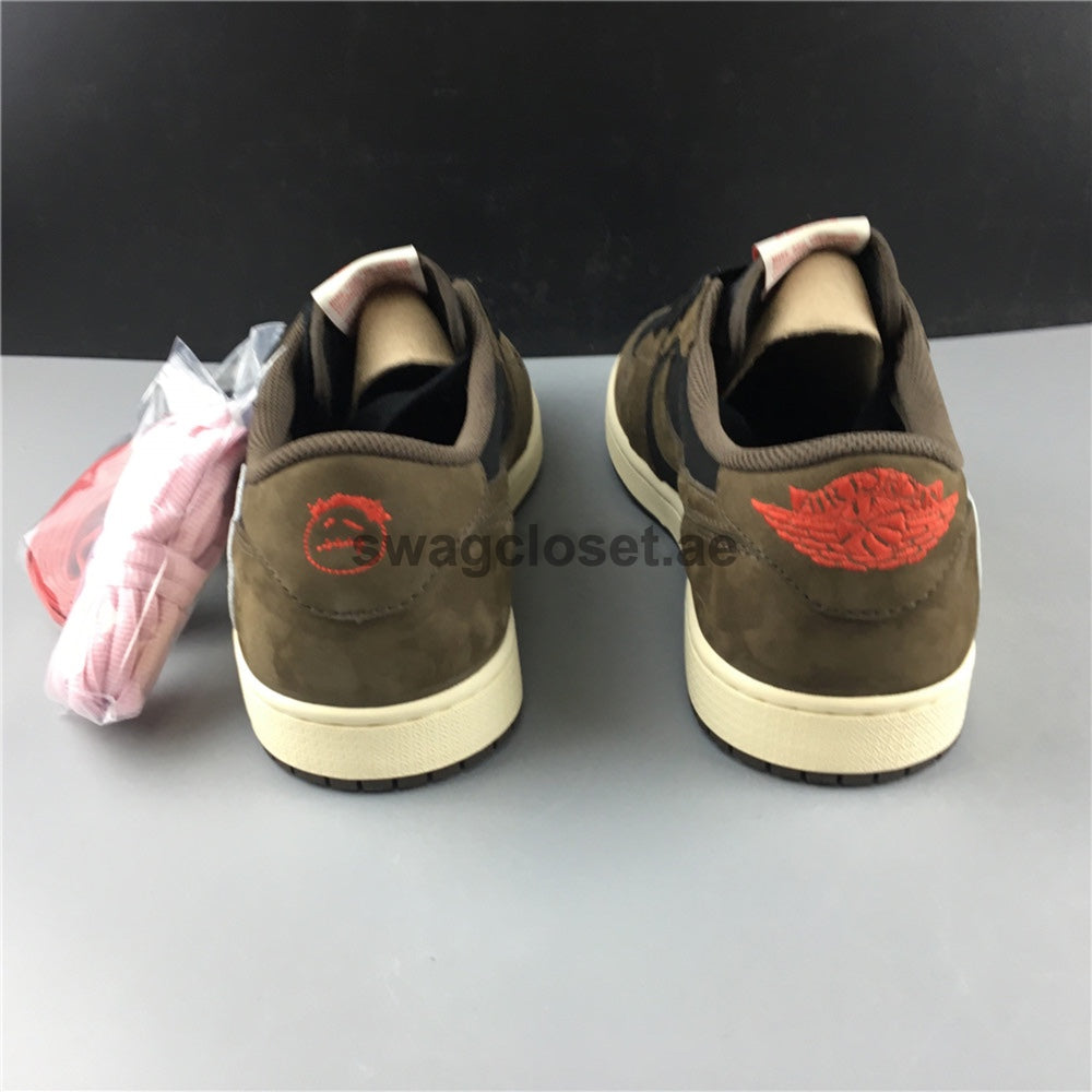 Jordan 1 Retro Low OG SP Travis Scott