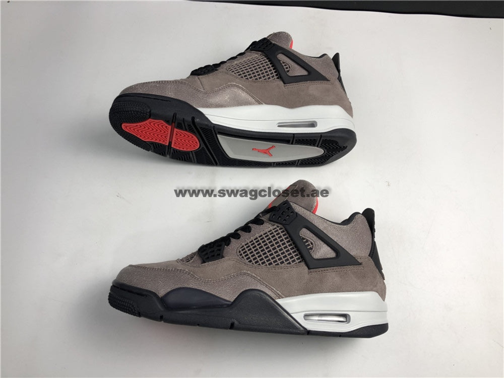 Jordan 4 "Taupe Haze"