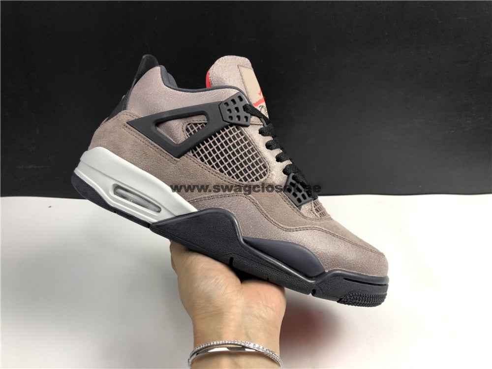 Jordan 4 "Taupe Haze"