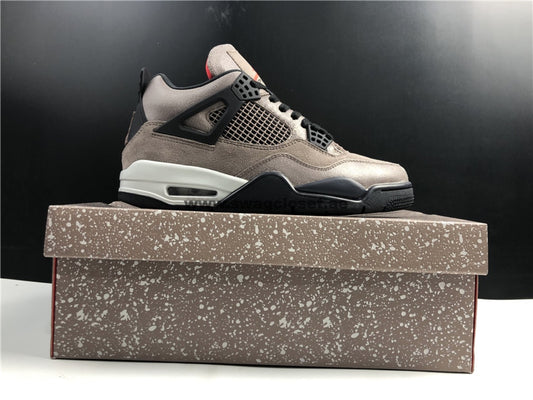 Jordan 4 "Taupe Haze"