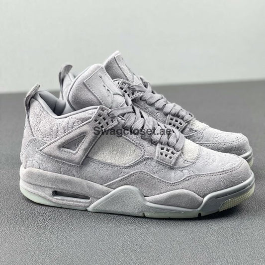 Jordan 4 x Kaws